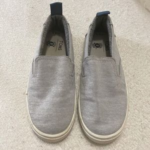 Gray Boy’s Toms Alpargatas